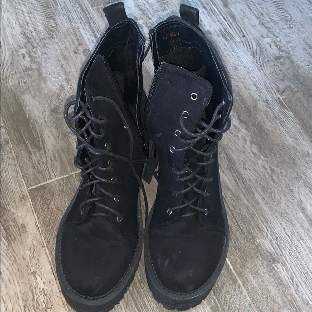 Miss LoLa boots
